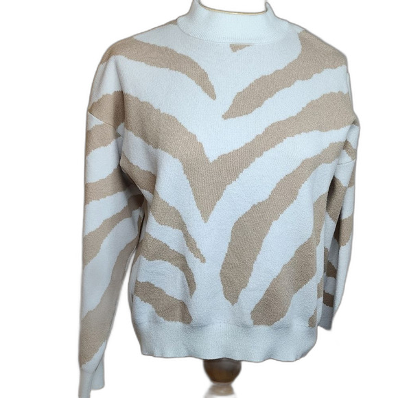 Forever 21 Oatmeal Ecru Zebra Pattern Mock Neck Sweater - Picture 10 of 11